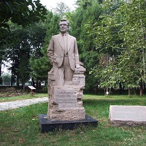 Robin Russell, 14th Duke of Bedford