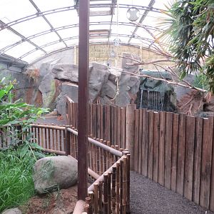 Indoor enclosures 10/14