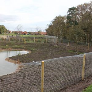 New hunting dog enclosure 26-10-14