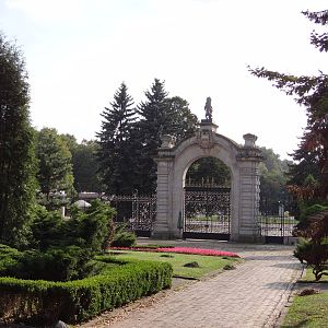 Main zoo gate