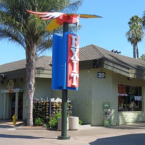 Entrance Area - Kid Store