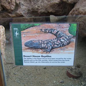 Sign about empty exhibits