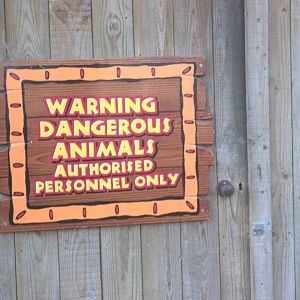 Sign on Giraffe/Hippopotamus House door, 30th December 2014