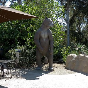 Elephant Odyssey - Extinct Giant Short-faced Bear Statue