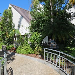 Shark Encounter - Exterior