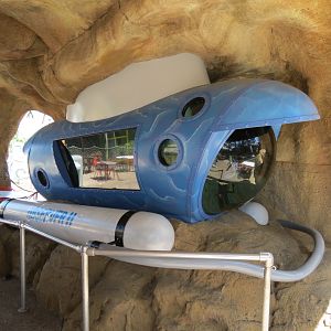 Shipwreck Rapids - Shipwreck Reef Cafe - Aquarium - Unsigned
