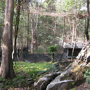 enclosure for Leopard (Panthera pardus)
