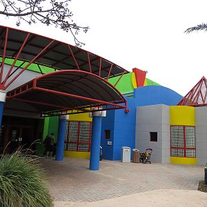 Dr Wilde's World exterior, March 2015