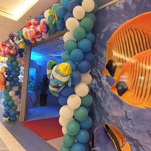 Tacky Entrance to Aquarium