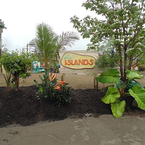 the Islands Main Entrace Sign