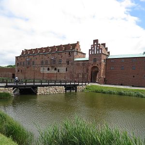 Castle exterior, June 2015
