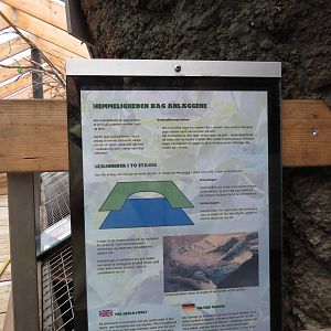 Enclosure design sign, June 2015.