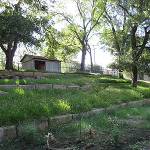 Empty Exhibit (old Axis Deer exhibit)