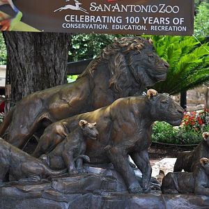 Lion Pride Statue and Zoo Centennial Banner