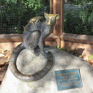 Lemur Statue