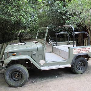 Safari Jeep