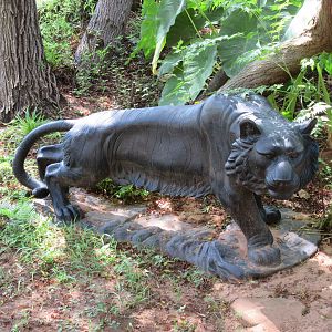 Tiger Statue