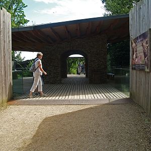 GaiaZoo History: Wolf & lynx viewing shelter