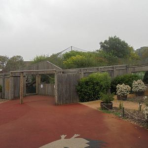 Former enclosure for birds, primates etc 2015