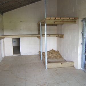 Indoor housing for the Malayan Tigers