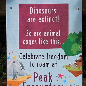 Sign on the old aviaries at Peak Wildlife Park