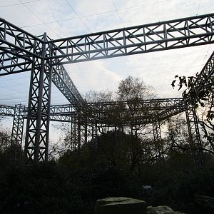 Hongmei Park Aviary - support structures