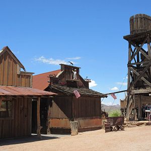Superstition Serpentarium (Arizona) - Goldfield Ghost Town (Est. 1893)