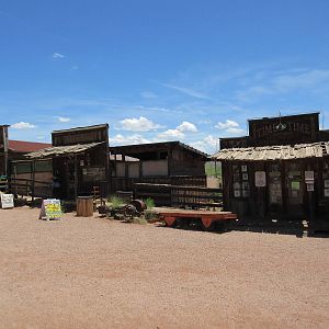 Superstition Serpentarium (Arizona) - Goldfield Ghost Town (Est. 1893)