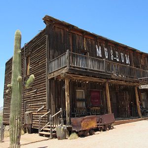 Superstition Serpentarium (Arizona) - Goldfield Ghost Town (Est. 1893)