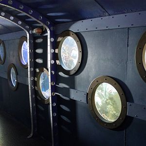 Submarine aquarium