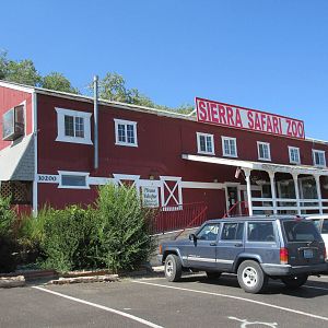 Sierra Safari Zoo (Nevada) - Main Entrance