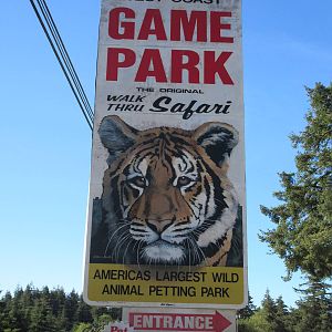 West Coast Game Park Safari (Oregon) - Entrance Sign