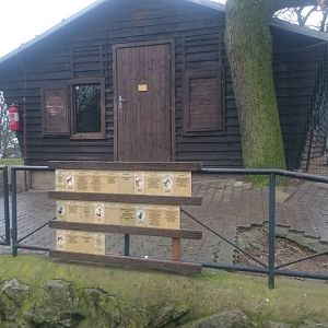 Indoor enclosures Emu and Wallabies