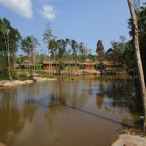 Vinpearl Safari - Lake