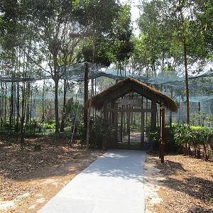 Vinpearl Safari - Walkthrough Aviary Entrance