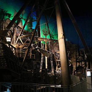 Ship ride - EPSON Aqua Park, February 2016