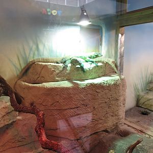 Monitor enclosure 140216