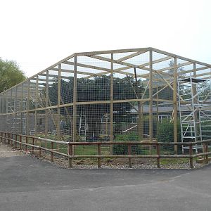 New enclosure under construction - 10/06/2016