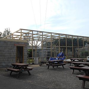 New enclosure under construction - 10/06/2016