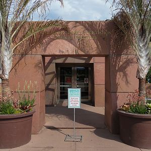 Tropical Discovery - Entry