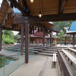 Elephant Passage - Species Rotation Yard With Amphitheater