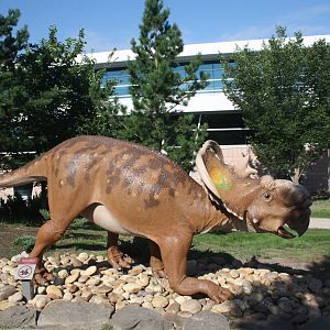 Royal Tyrrell Museum - Entrance Dinosaur