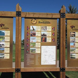 Alberta Birds of Prey Centre - Badlands Attractions Board