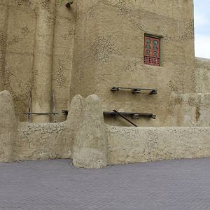 SERENGA - Unlabeled empty enclosure