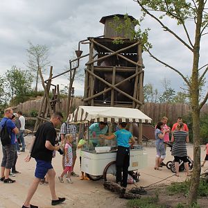 SERENGA - Ice car and Gold-digger tower