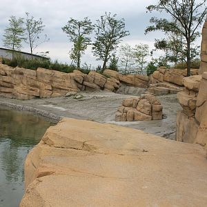 SERENGA - Hippo enclosure