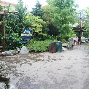 Aug. 2016 - Night Hunters Entrance + Cougar Exhibit