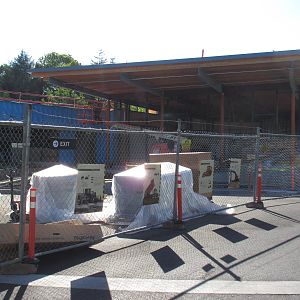 Education Center + Insect Zoo (New in 2017)