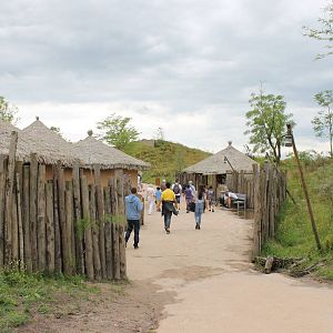 SERENGA : African village