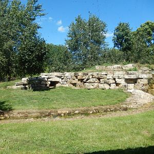 8/22/2016 - Menominee Park Zoo - Timber Wolf Habitat